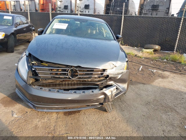 3VWD67AJ1GM394788 Volkswagen Jetta Sedan 1.4t Se