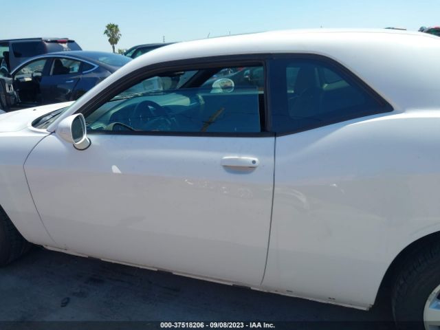 2C3CDYAG4EH270593 Dodge Challenger Sxt Plus