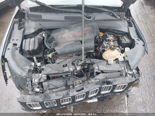 3C4NJDCB6JT478838 Jeep Compass Limited