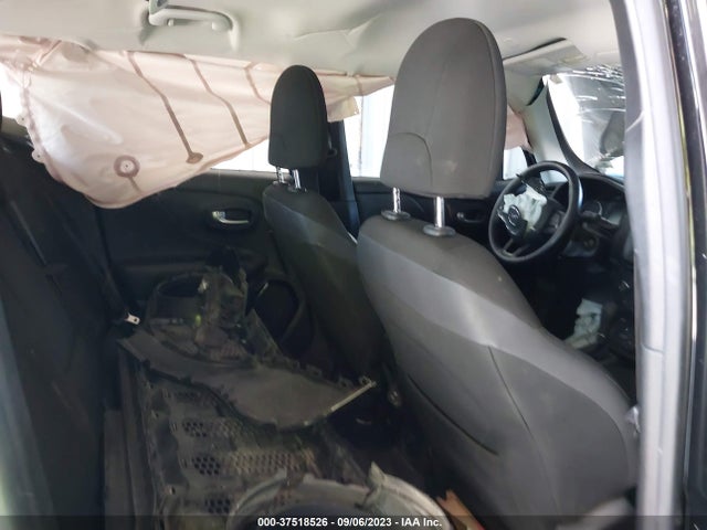 ZACCJBBB4JPG97558 Jeep Renegade Altitude