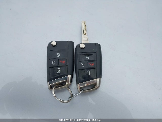 3VWYT7AU9GM055703 Volkswagen GOLF GTI S