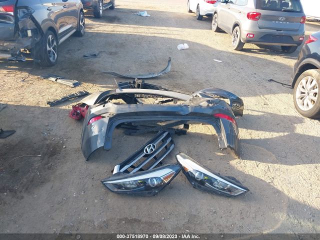 KM8J33A28JU837081 Hyundai Tucson Value