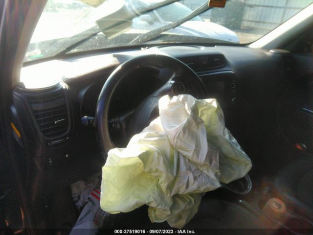 KNDJX3AA8J7608317 KIA Soul !