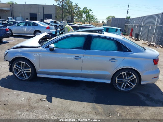 WAUJ8GFF2H1054744 Audi A3 Sedan Premium Plus