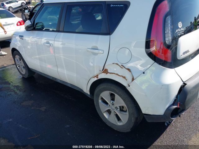 KNDJN2A25G7835420 KIA Soul Base