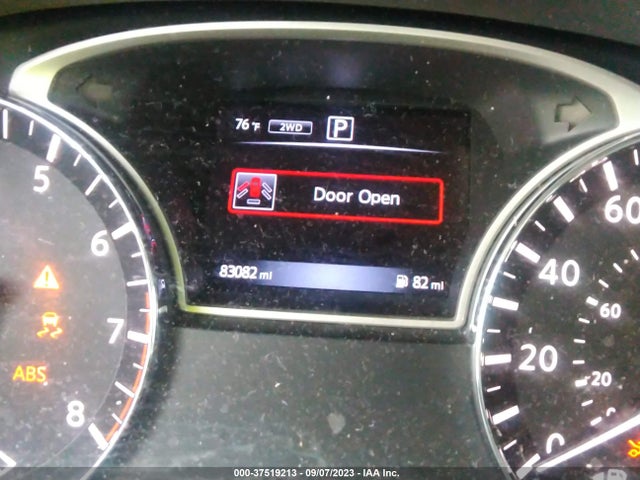 2018 NISSAN PATHFINDER SV VIN: 5N1DR2MM1JC630153