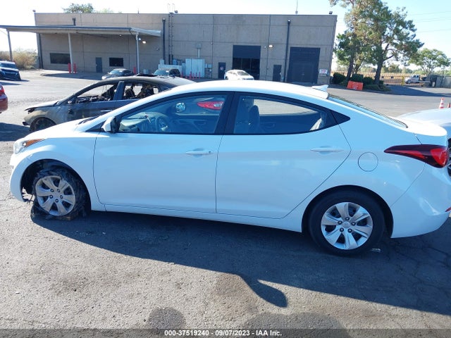 Hyundai ELANTRA SE 2016 5NPDH4AE3GH715363 Image 6