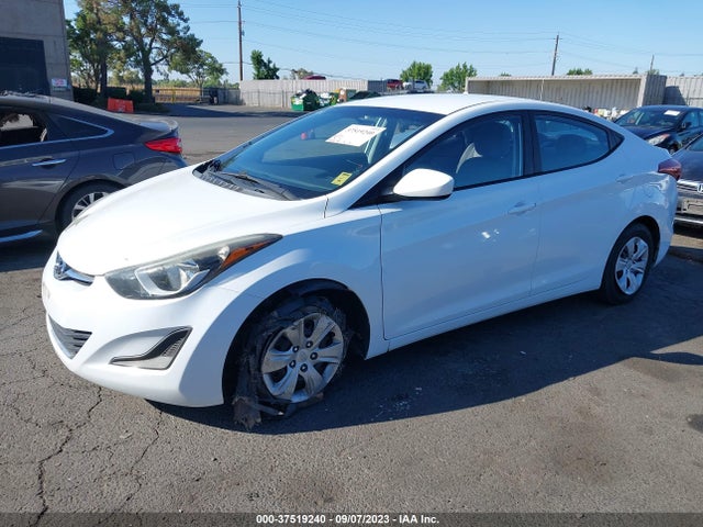 Hyundai ELANTRA SE 2016 5NPDH4AE3GH715363 Image 2