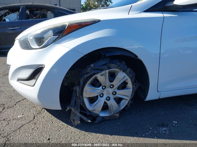 Hyundai ELANTRA SE 2016 5NPDH4AE3GH715363 Image 12