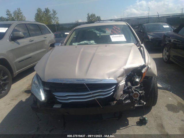 Chrysler 200 Limited 2014 1C3CCBCG1EN179513 Image 13