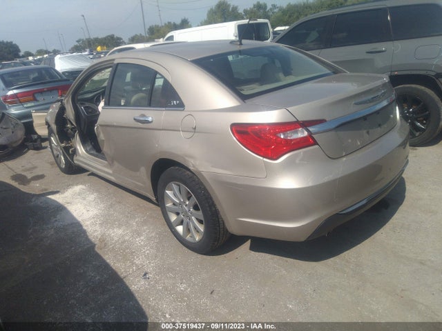 Chrysler 200 Limited 2014 1C3CCBCG1EN179513 Image 3