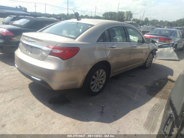 Chrysler 200 Limited 2014 1C3CCBCG1EN179513 Image 4
