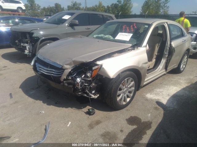 Chrysler 200 Limited 2014 1C3CCBCG1EN179513 Image 6