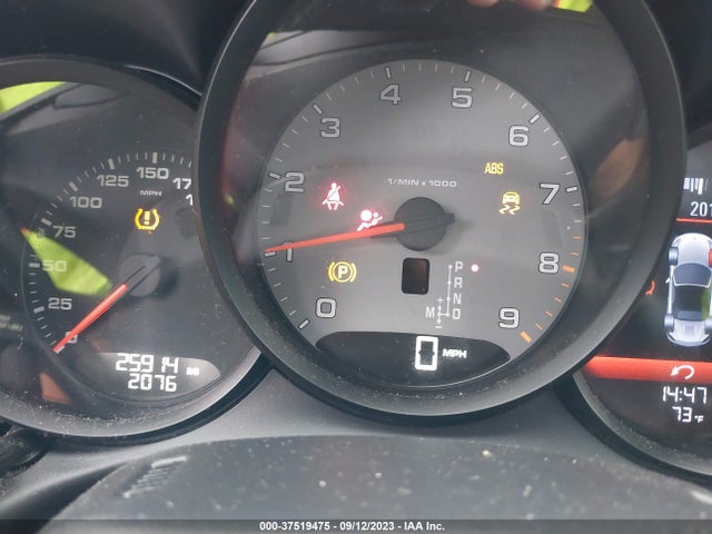 2014 Porsche Boxster, VIN: WP0CB2A89EK140423