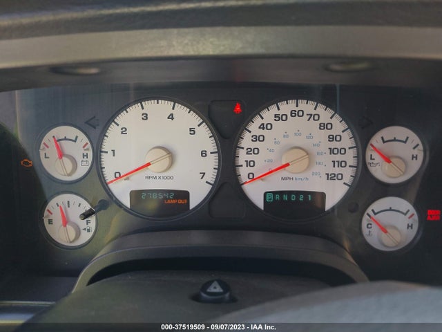 2004 DODGE RAM 1500 SLT VIN: 1D7HA18D84J131082