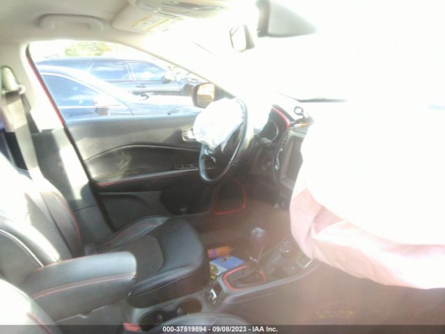 3C4NJDDB7LT184429 Jeep Compass Trailhawk