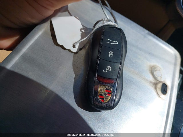 2017 PORSCHE CAYENNE WP1AA2A20HKA92058 Photo 10