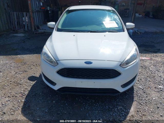 1FADP3K29GL213623 Ford FOCUS SE