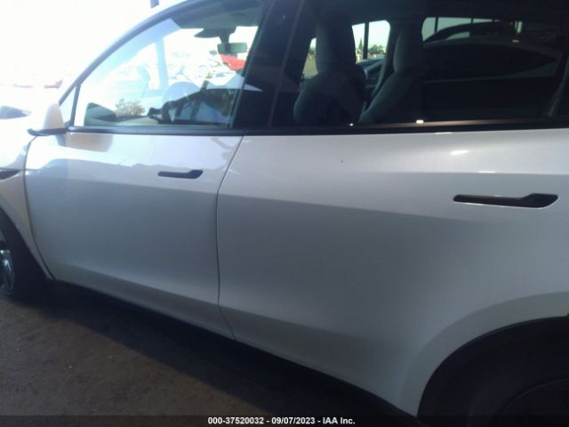 7SAYGDEF6NF410560 Tesla Model Y Performance