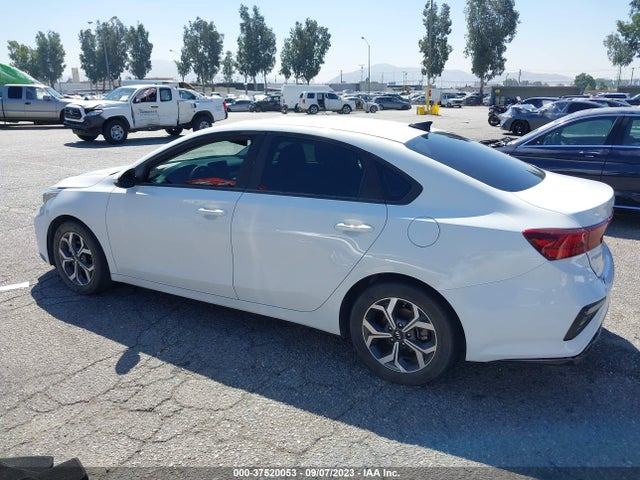 2019 KIA FORTE LXS VIN: 3KPF24AD4KE109326