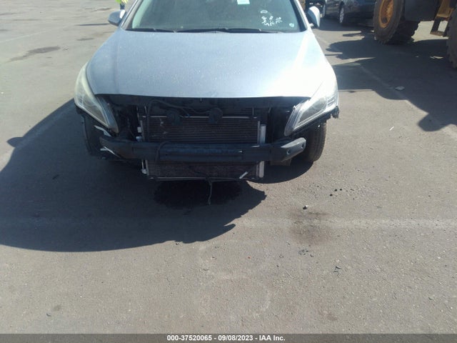2016 HYUNDAI SONATA 2.4L SE VIN: 5NPE24AF2GH324719