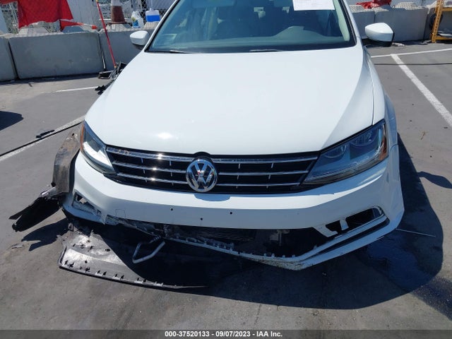 3VW2B7AJ0JM245475 Volkswagen Jetta 1.4t S