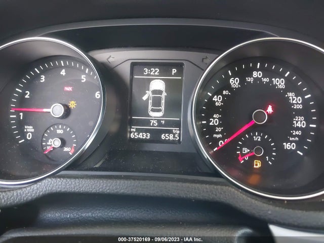 1VWAT7A39GC060541 Volkswagen Passat 1.8t S