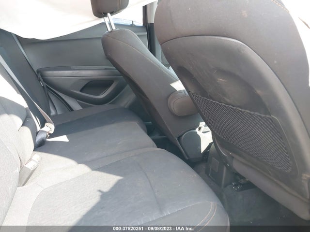 Chevrolet TRAX LS 2020 KL7CJKSB8LB064393 Image 8