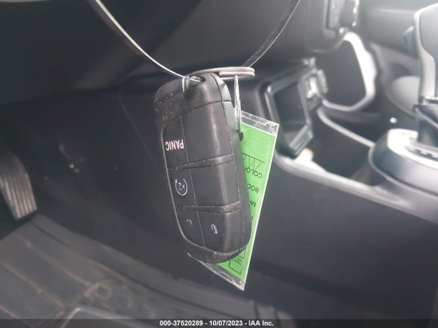 ZACCJABB5JPJ21582 Jeep Renegade Latitude