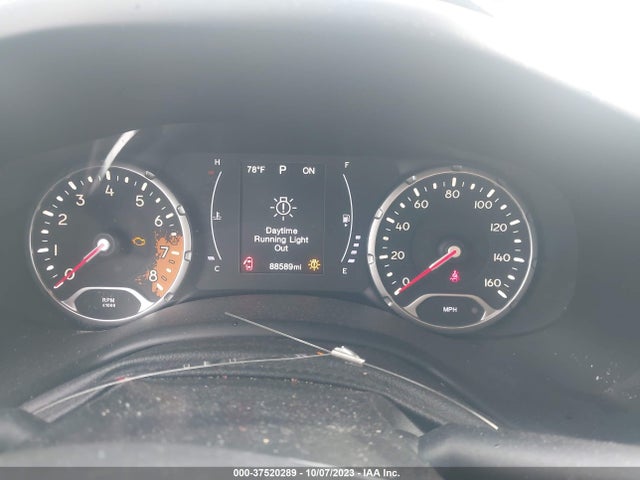ZACCJABB5JPJ21582 Jeep Renegade Latitude