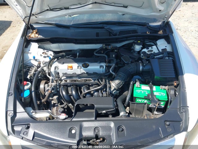 2011 HONDA ACCORD SDN LX VIN: 1HGCP2F37BA095922