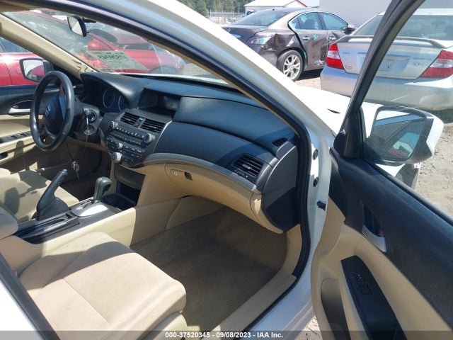 2011 HONDA ACCORD SDN LX VIN: 1HGCP2F37BA095922