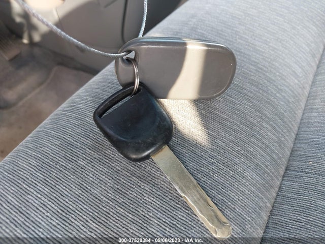 2004 HONDA ODYSSEY LX VIN: 5FNRL18504B087281