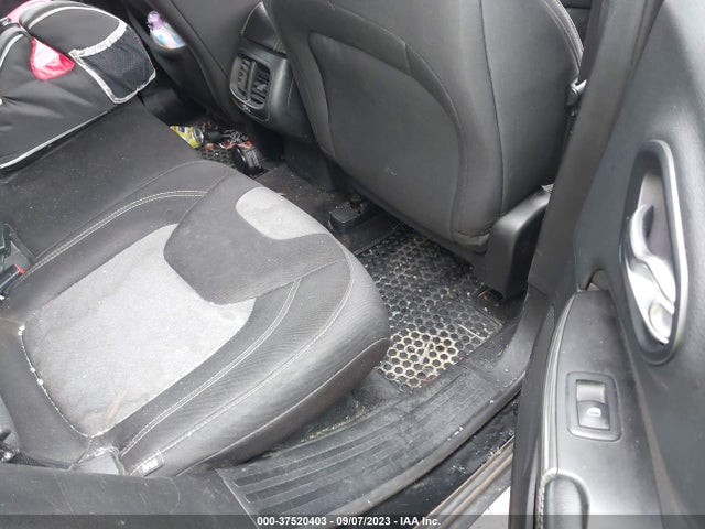 Jeep Cherokee Sport 2015 1C4PJMAB4FW605700 Image 8