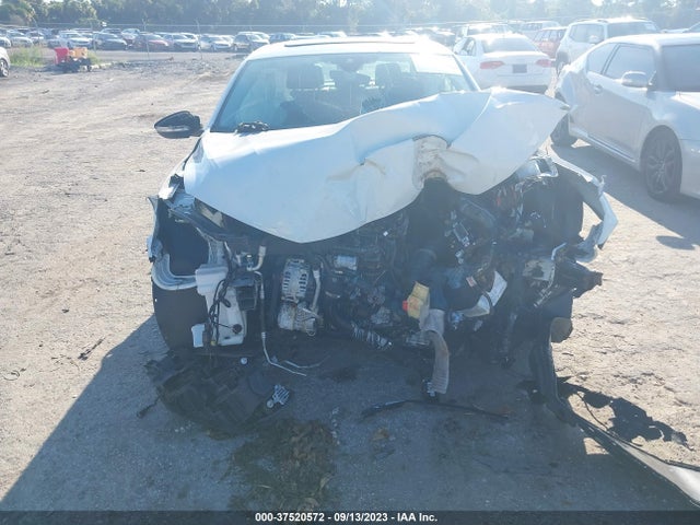 1VWSA7A37NC007831 Volkswagen Passat 2.0t Se