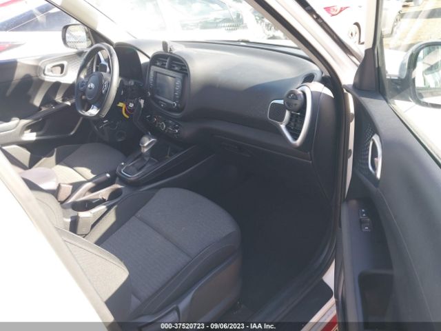 KNDJ63AU8L7123157 KIA Soul Gt-line