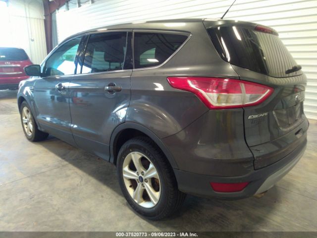 1FMCU9GXXFUC23975 Ford ESCAPE SE