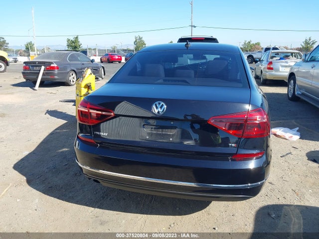 1VWLA7A32KC011849 Volkswagen Passat 2.0t Wolfsburg Edition