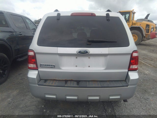 2009 FORD ESCAPE XLT VIN: 1FMCU03GX9KB94141