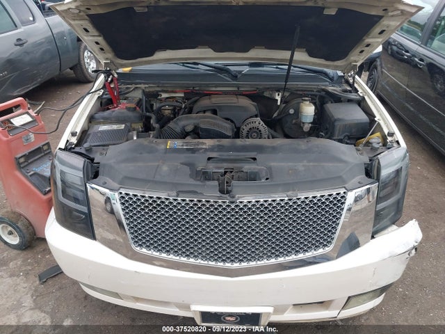 2008 CADILLAC ESCALADE ESV VIN: 1GYFK66898R108879