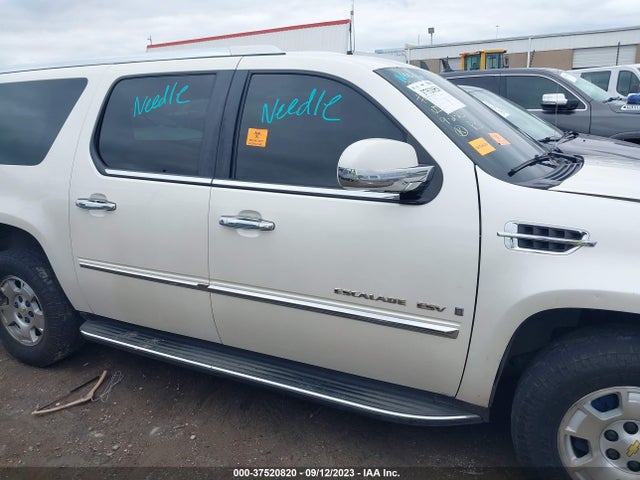 2008 CADILLAC ESCALADE ESV VIN: 1GYFK66898R108879