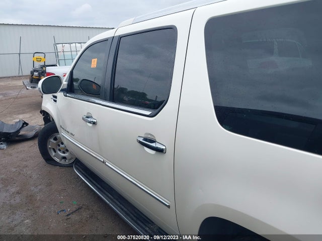 2008 CADILLAC ESCALADE ESV VIN: 1GYFK66898R108879
