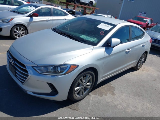2018 HYUNDAI ELANTRA SEL VIN: 5NPD84LF4JH313879