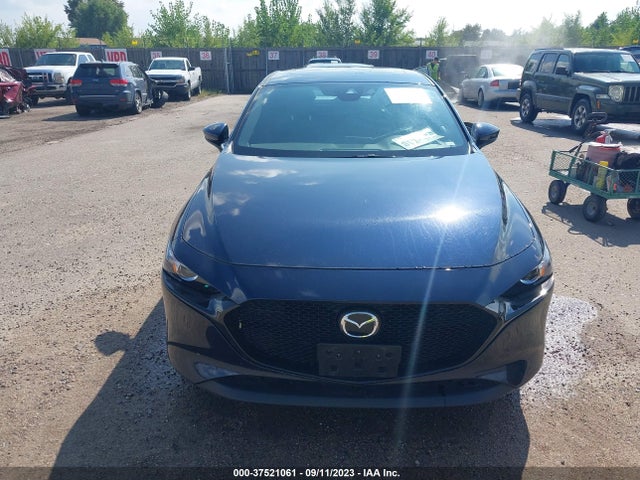 Mazda Mazda3 Hatchback 2.5 S Preferred 2023 JM1BPALM3P1610679 Image 4
