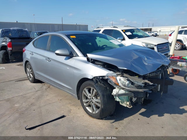 2017 5NPD84LF4HH177425 main image