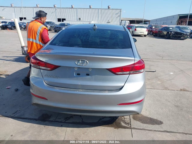 Hyundai ELANTRA SE 2017 5NPD84LF4HH177425 Image 17