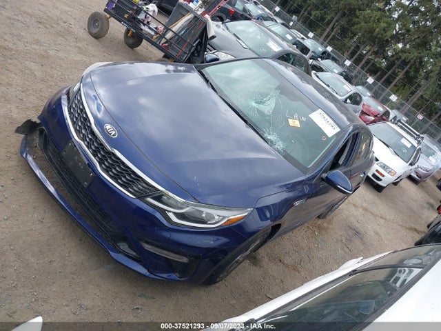 KIA Optima Lx 2019 5XXGT4L31KG347003 Image 2