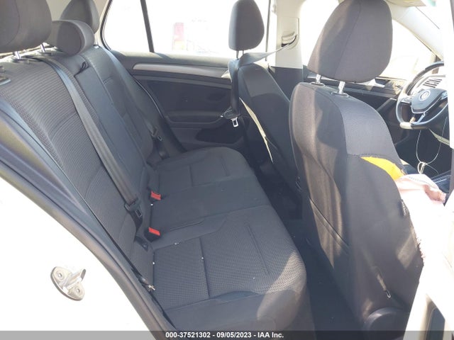 WVWKR7AU2KW910287 Volkswagen E-golf Se