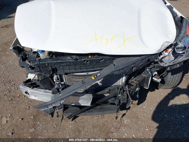 2017 KIA NIRO LX VIN: KNDCB3LC4H5080738