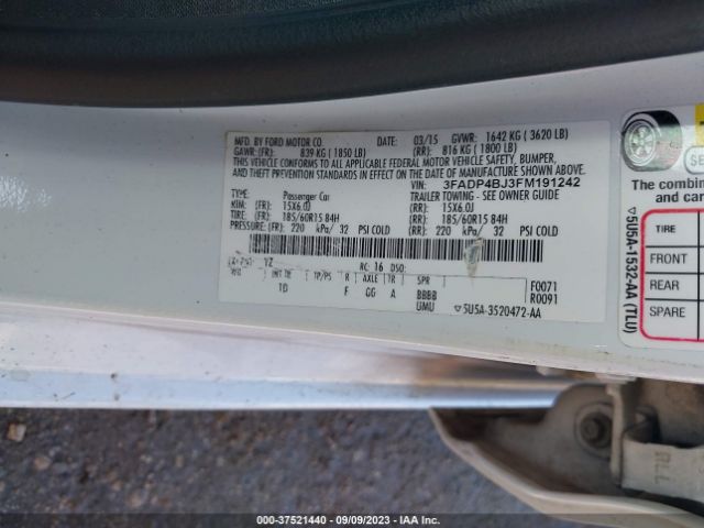 3FADP4BJ3FM191242 Ford FIESTA SE